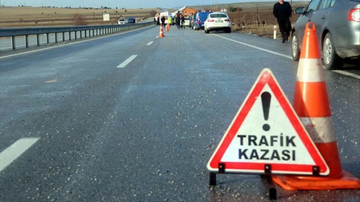 Amasya'da kaza | 2 araç çarpıştı! 4 kişi yaralı