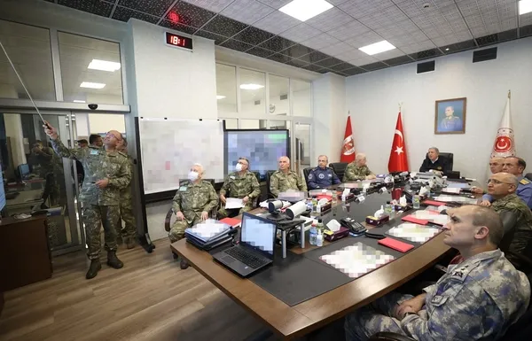 Başkan Erdoğan Bakan Hulusi Akar’dan operasyonlar hakkında bilgi aldı: Pençe Kılıç’ta 184 terörist öldürüldü