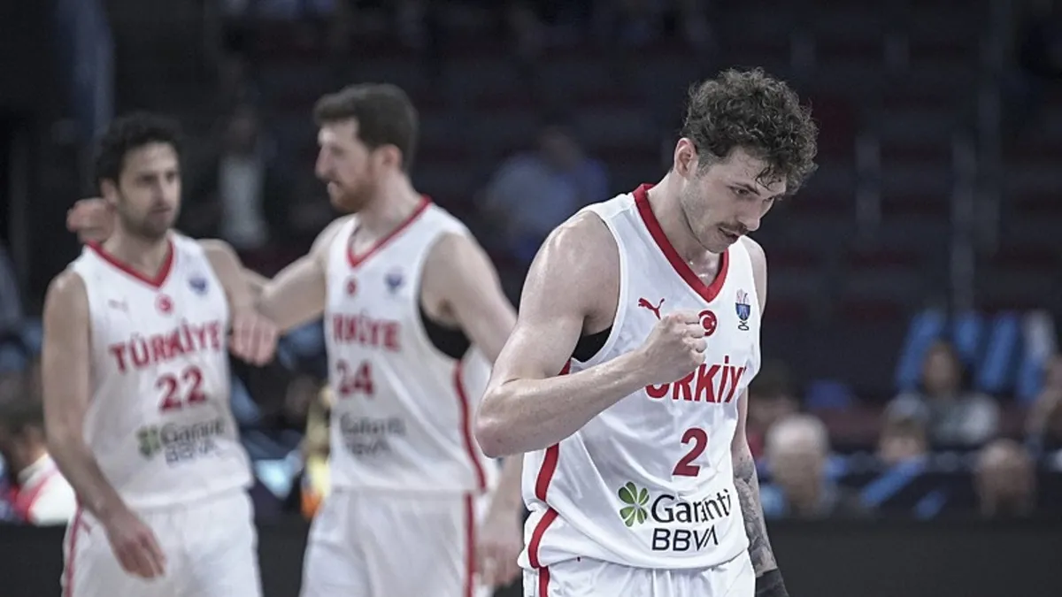 24 yıl sonra final peşindeyiz! 12 Dev Adam'ın rakibi Yunanistan