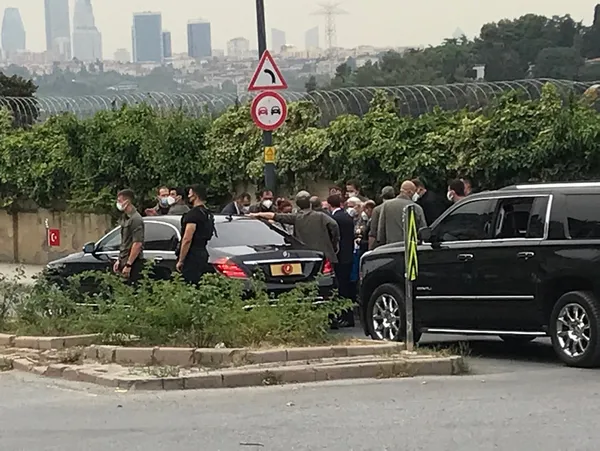 1628257882636.jpg Başkan Erdoğan'a vatandaşlardan sevgi seli! "Sadece duacıyız dedik" - 1