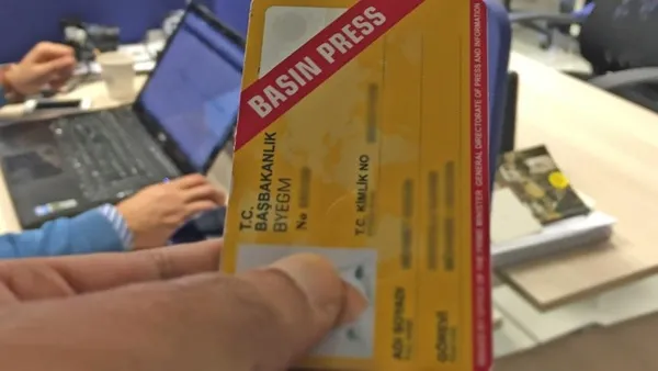 Sosyal medya yasası Resmi Gazete’de yayımlanarak yürürlüğe girdi! Sosyal medya yasasında neler var? İçeriği ne?