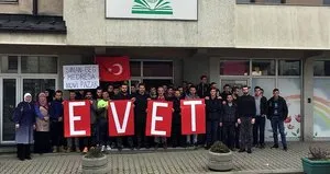 Sırbistan’daki Boşnaklardan ’Evet’ desteği