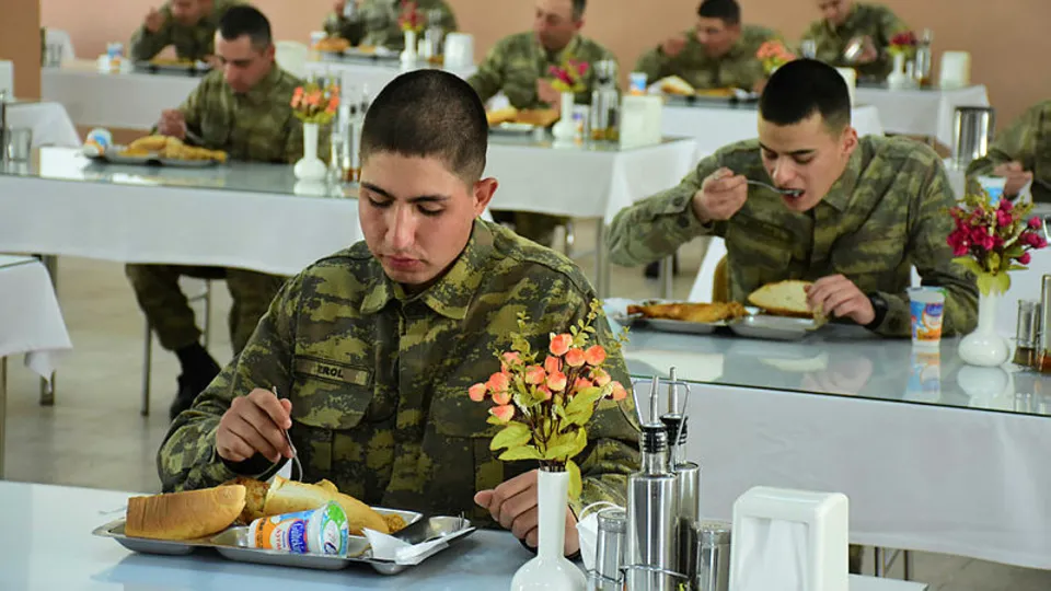 Askeri birlikte koronavirüs tedbirleri üst seviyede