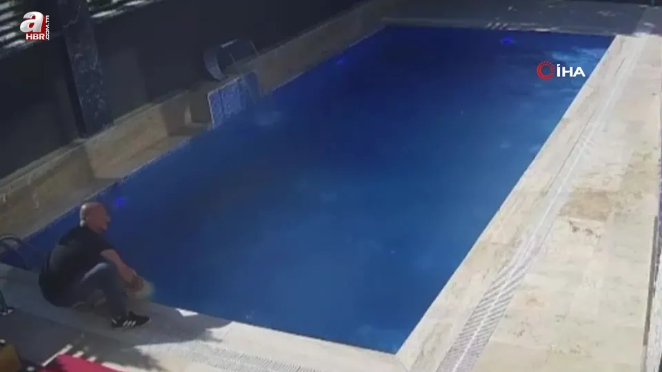 Kurbanlık koç havuza atladı!