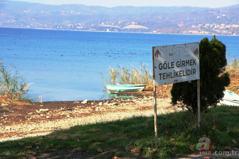 Sapanca Gölü'nde korkutan görüntü! Su seviyesi kritik noktaya doğru düşüyor 7