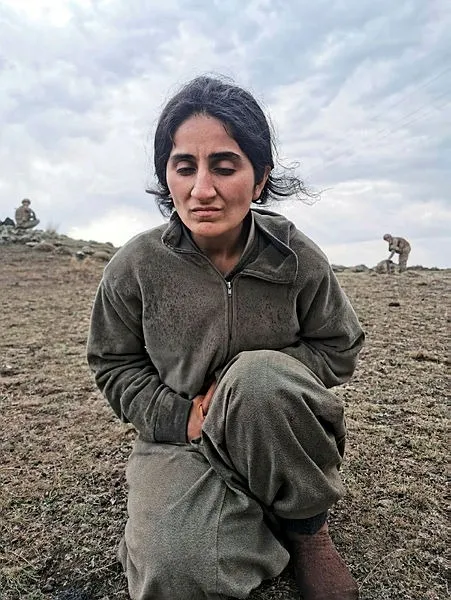 PKK’da çözülme sürüyor! Mehmetçiğin merhametini görüp teslim oldular