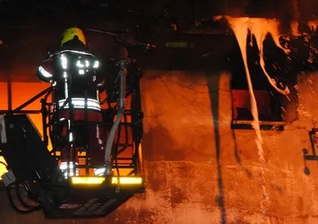 Balıkesir’de metruk binada yangın: 1 kişi öldü