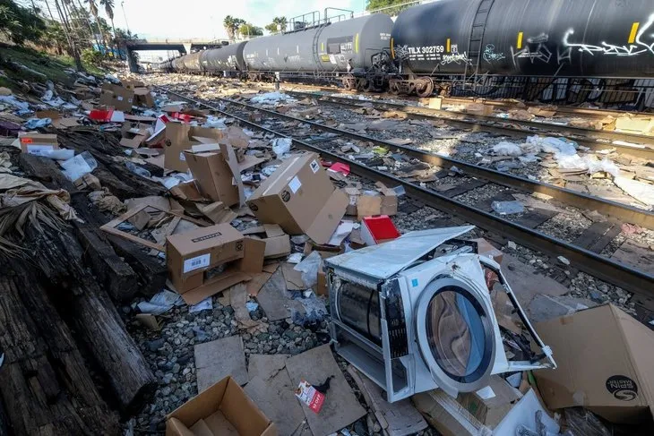 ABD'de tren soygunları başladı! Union Pacific ve Amazon...