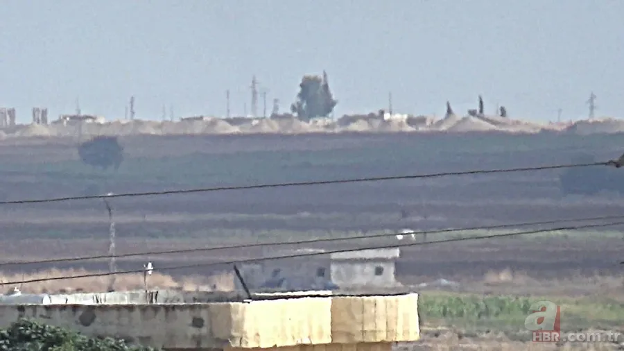 Türkiye'nin operasyon hazırlığı sonrası teröristler tünel ve hendek kazıyor 5