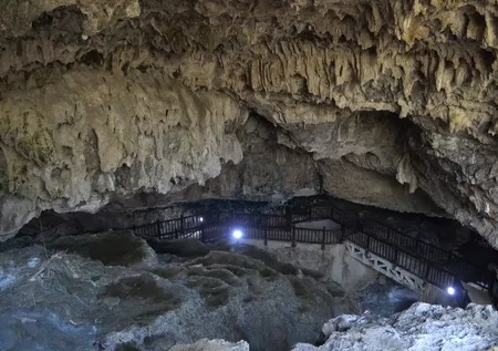 Denizli’de yer altında saklı şifalı cenneti! Turistler hayran kaldı