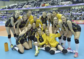 VakıfBank finale yükseldi