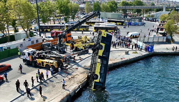 İBB İETT garajını yok pahasına satmış! Bu da mı gelecekti başımıza?