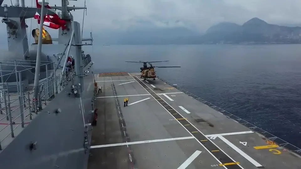 TCG Anadolu’nun Aksaz’daki ilk eğitim görüntüleri paylaşıldı