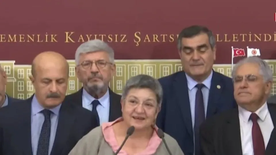 CHP ve HDP’li vekillerden korsan işlem! TTB Başkanı Şebnem Korur Fincancı’ya CHP ve HDP perdelemesi