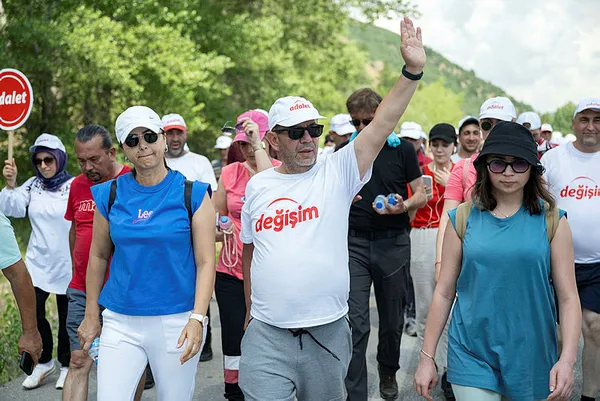 CHP'de istenmeyen adam ilan edilen Kılıçdaroğlu'na isyan! Tanju Özcan böyle seslendi: Hangi yüzle kurultaya gelecek? - 1