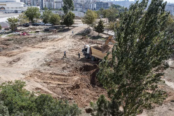 eyupsultandaki-genclik-parkini-yerle-bir-etmislerdi-chpli-ibbnin-yikimina-mahkeme-dur-dedi-1629630336225.jpg Eyüpsultan'daki Gençlik Parkı'nı yerle bir etmişlerdi! CHP'li İBB'nin yıkımına mahkeme 'dur' dedi - 2