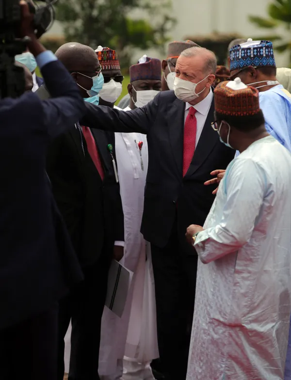 Son dakika: Başkan Erdoğan Nijerya’da! İki ülke arasında 7 anlaşma imzalandı