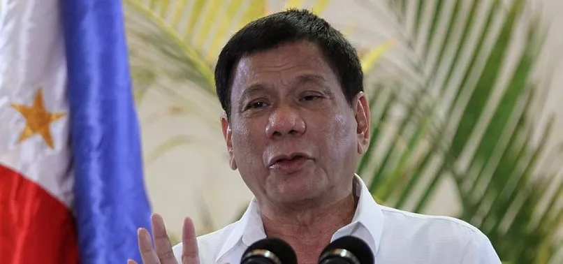 Rodrigo Duterte'nin konvoyuna bombalı saldırı