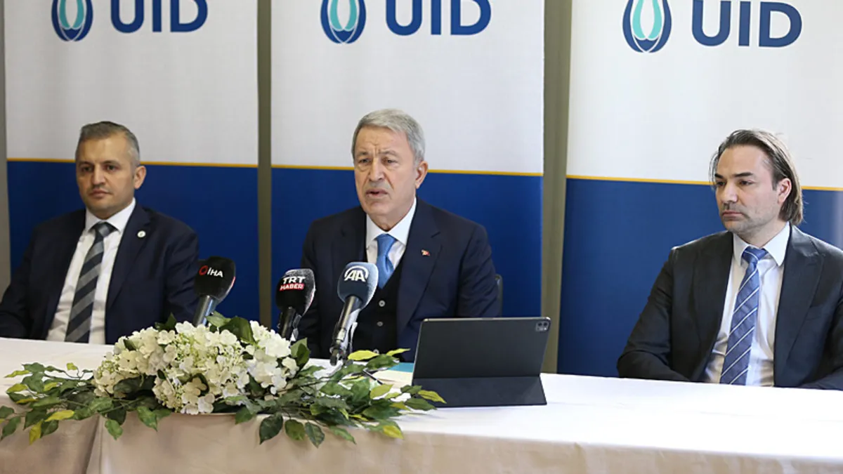 Milli Savunma Komisyonu Başkanı Akar'dan AB'ye net mesaj: Türkiye'siz olmaz!