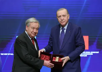Guterres'e barış ödülü