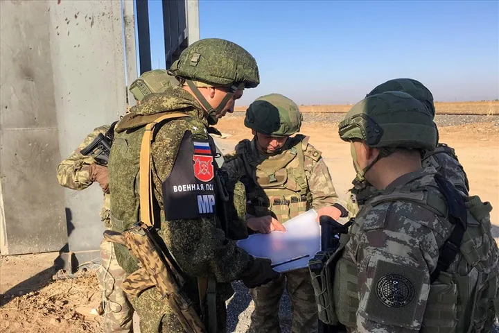 Türk ve Rus askerlerinin 8. ortak kara devriyesi yapıldı - 3