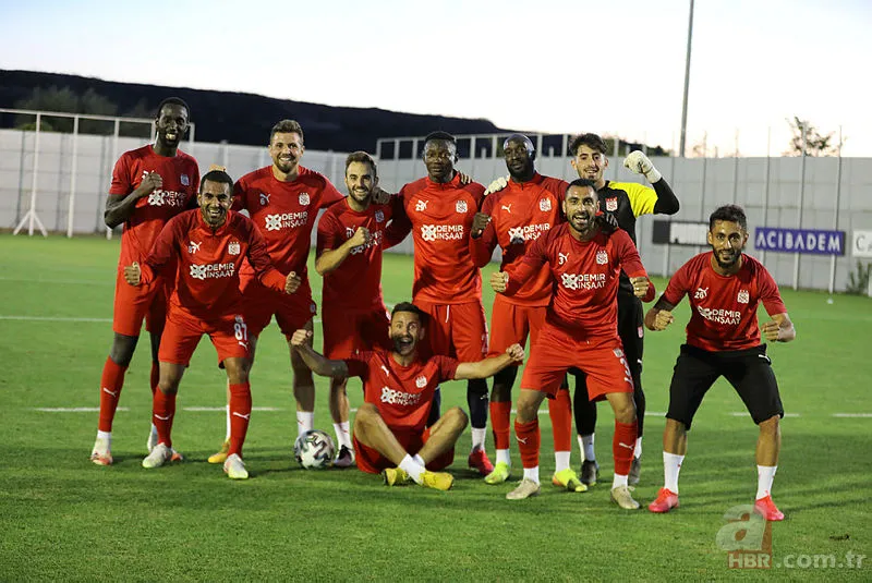 Trabzonspor Galatasaray ve Fenerbahçe'yi geride bıraktı 4