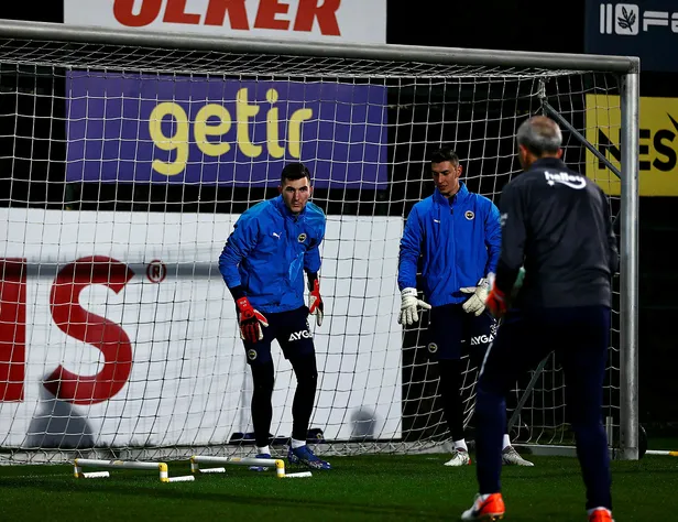fenerbahce-slavia-prag-maci-sifreli-mi-sifresiz-mi-fb-avrupa-konferans-ligi-fb-slavia-prag-maci-hangi-kanalda-1645012378439.jpg Fenerbahçe Slavia Prag maçı şifreli mi, şifresiz mi? FB Avrupa Konferans Ligi FB Slavia Prag maçı hangi kanalda, saat kaçta? - 3