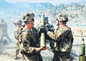 Amerika çekilmiyor asker yığıyor