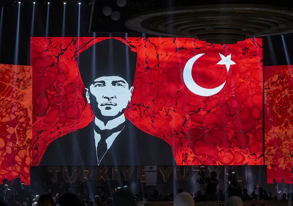 son-dakika-turkiye-yuzyili-icin-buyuk-gun-baskan-recep-tayyip-erdogan-ak-partinin-2023-vizyon-belgesini-acikla-1666970523898.jpg Son dakika: Türkiye Yüzyılı için büyük gün! Başkan Recep Tayyip Erdoğan AK Parti'nin 2023 vizyon belgesini açıkladı - 7