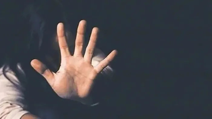 CHP’de taciz iddiası! Genç kızı bağ evine çağırıp...