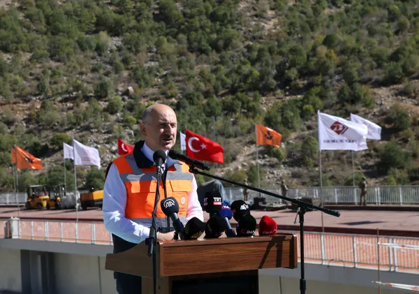 Ulaştırma ve Altyapı Bakanı Adil Karaismailoğlu açıkladı: Scooter’lara yeni düzenleme