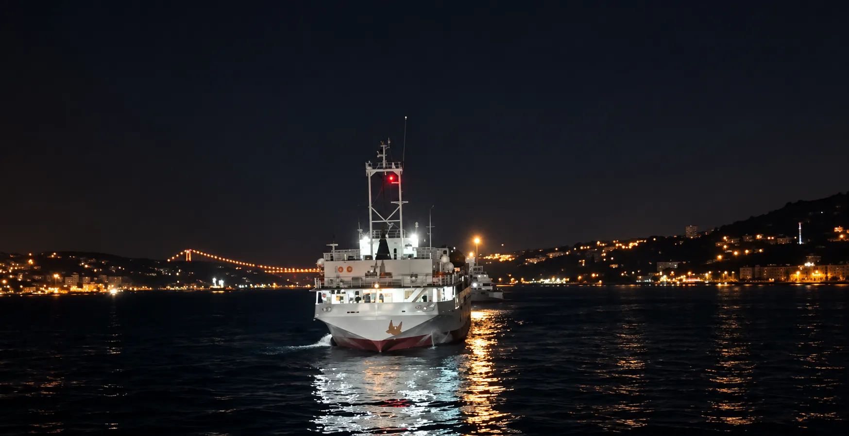 Kandilli açıklarında gemi arızası! İki römorkör devreye girdi: ANI STAR güvenli bölgeye çekildi