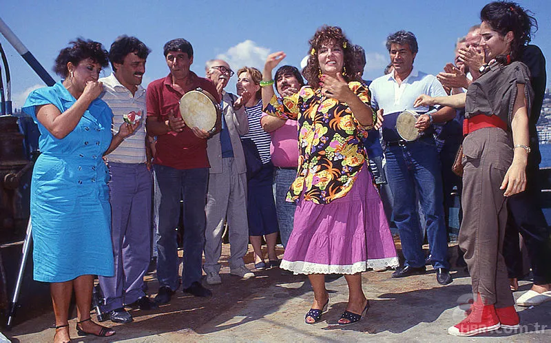 Perihan Abla nerede çekildi? Perihan Abla dizisi oyuncuları kimler? Perihan Abla sokağı, evi neresi? 7