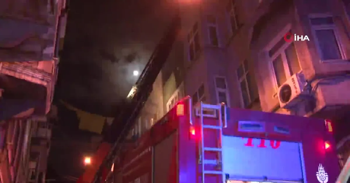 Beyoğlu'nda yangın paniği