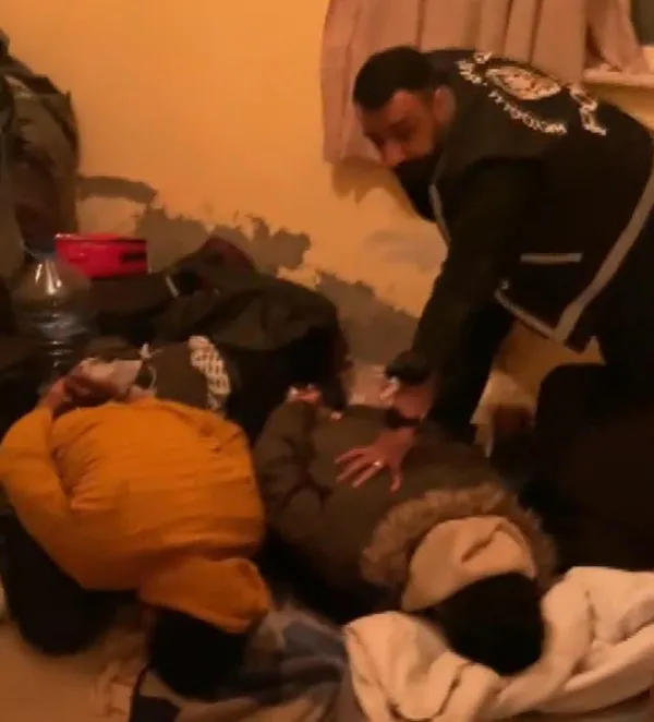 kacirilan-turistler-operasyonla-kurtarildi-1650941553335.jpg Kaçırılan turistler operasyonla kurtarıldı! - 1