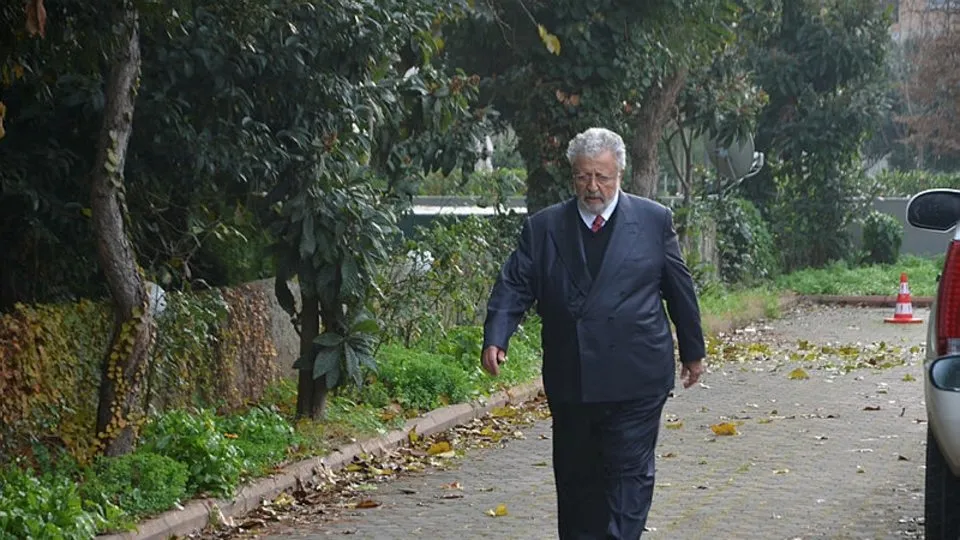 Son Dakika Savciliga Ifade Veren Metin Akpinar Ve Mujdat Gezen Hakkinda Karar