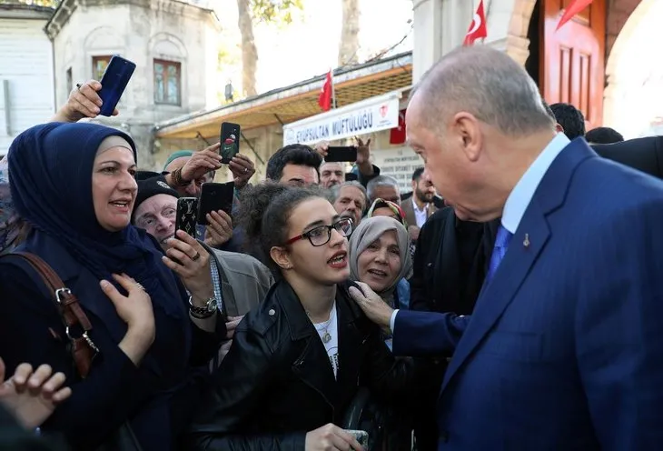 Başkan Erdoğan'a Eyüp Sultan’da sevgi seli