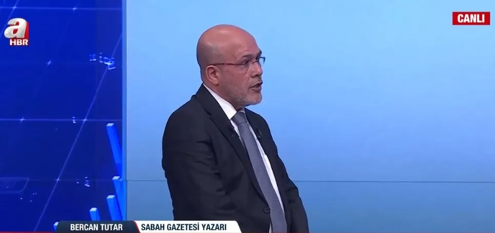 macrondan-afrika-itirafi-turkiye-geldi-fransa-devri-bitti-1778890559925.jpg Berjan Tutar, Osmanlı’nın tarih boyunca Avrupa sömürgeciliğine karşı büyük bir set oluşturduğunu da dile getirdi. (Fotoğraf: ahaber.com.tr - ekran görüntüsü)