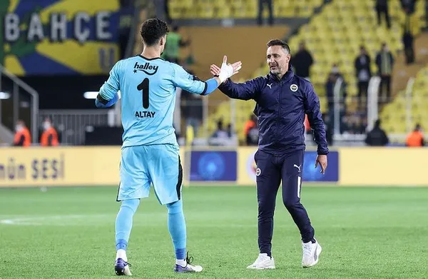 fenerbahcenin-hocasi-pereira-giresunspor-maci-sonrasi-konustu-eksik-olan-sey-bitiricilik-flas-besiktas-mesaji-1632428779498.jpeg Fenerbahçe Teknik Direktörü Pereira'dan Giresunspor maçı sonrası flaş Beşiktaş mesajı - 5