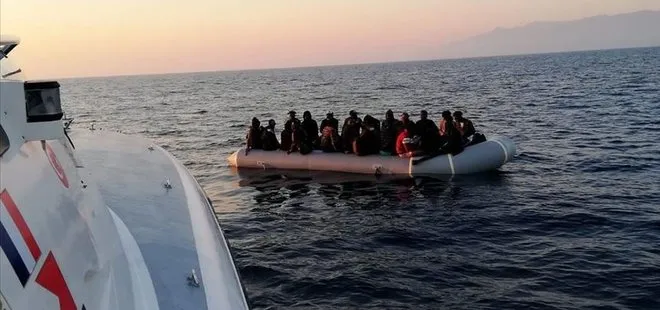 İzmir'de Türk kara sularına itilen 22 sığınmacı kurtarıldı