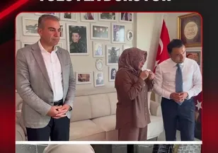 "GİYDİĞİ AYAKKABILAR TOZUYLA DURUYOR"