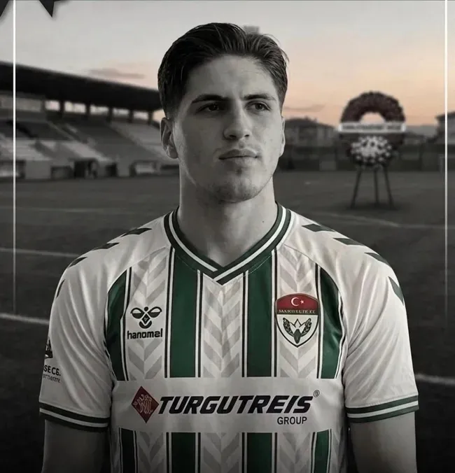 aleyna-kaycioglu-gozaltinda-kubilay-kaan-kundakci-silahli-saldirida-hayatini-kaybetti-1774001145178.jpeg Aleyna Kalaycıoğlu gözaltında: Futbolcu Kubilay Kaan Kundakçı öldürüldü! Kamera kayıtları ortaya çıktı - 1