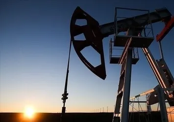 ABD'nin ticari ham petrol stokları azaldı!