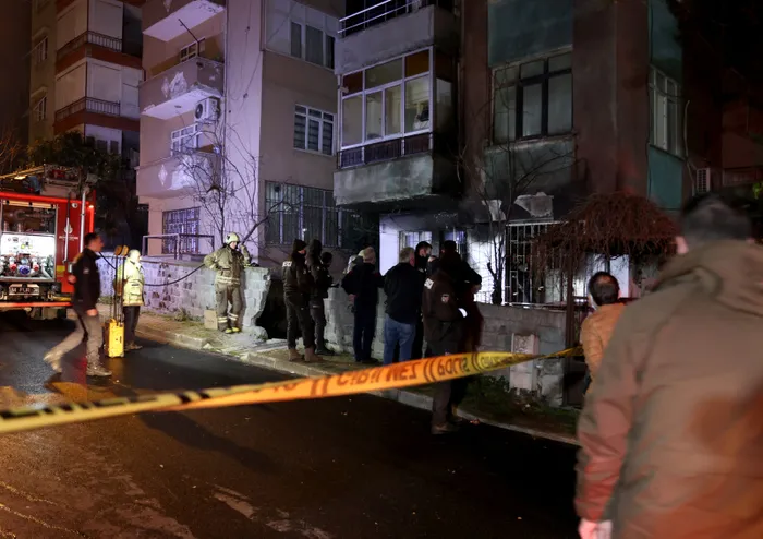 Son dakika: Pendik'te 4 katlı binada yangın: 1 kişi hayatını kaybetti! Kahreden detay - 4
