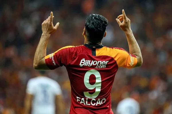 Radamel Falcao Galatasaray’dan ayrılıyor mu? Yıldız isimden flaş açıklama
