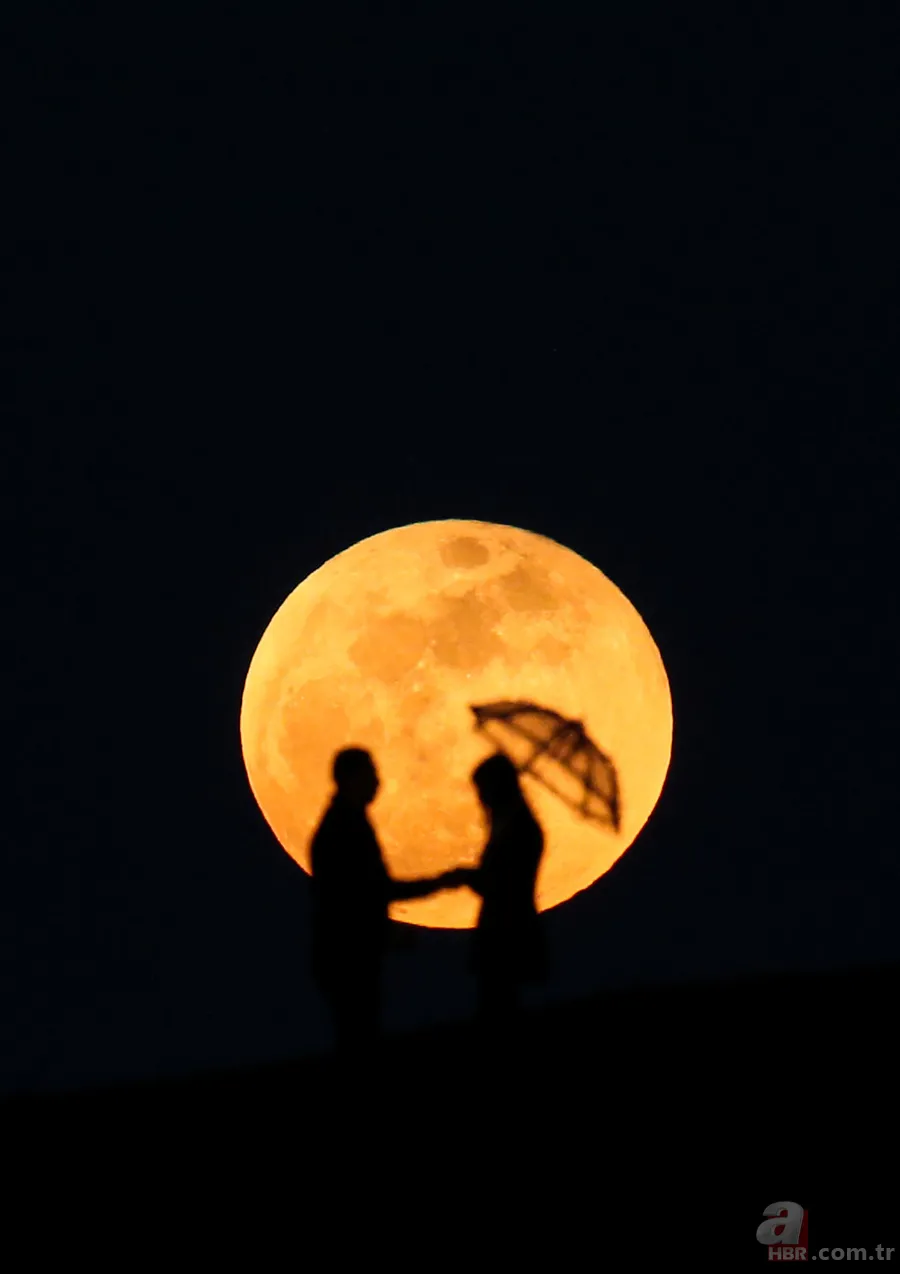 'Süper Kanlı Mavi Ay Tutulması' görsel şölen oluşturdu 10