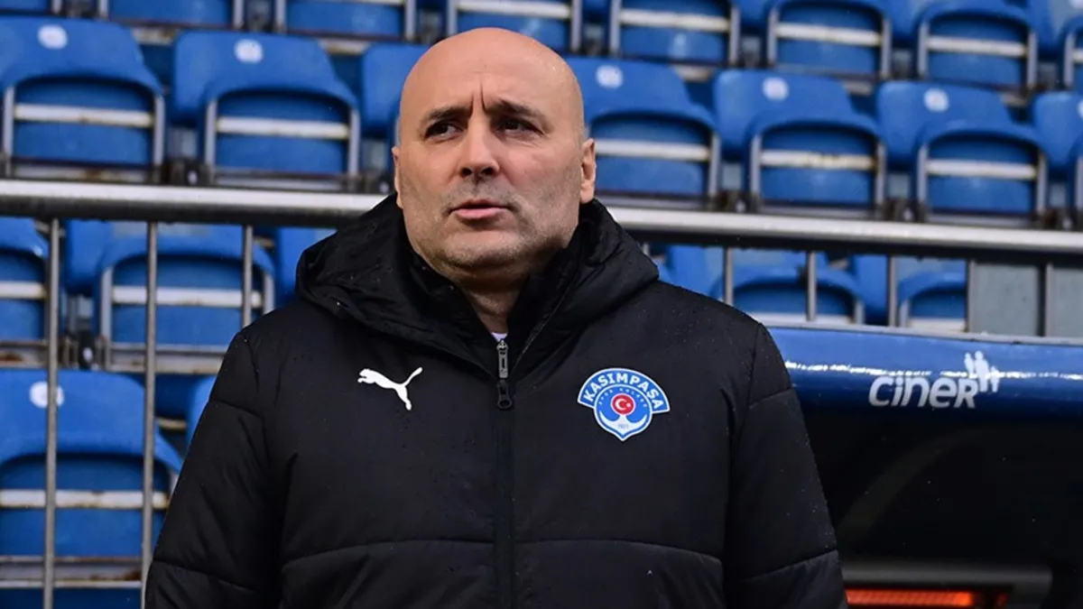 Kasımpaşa teknik direktör Sami Uğurlu ile yollarını ayırdı