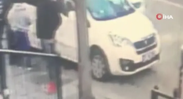ankarada-cani-baba-engelli-cocugunu-sokak-ortasinda-teklemedi-o-anlar-kamerada-1640612629596.jpg Ankara’da cani baba engelli çocuğunu sokak ortasında teklemedi! O anlar kamerada - 1