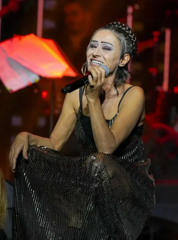 gazzede-ramazan-bereketi-yildiz-tilbe-12-bin-kisiye-iftar-verecek-1771310238751.jpg Yıldız Tilbe / Kaynak: Instagram