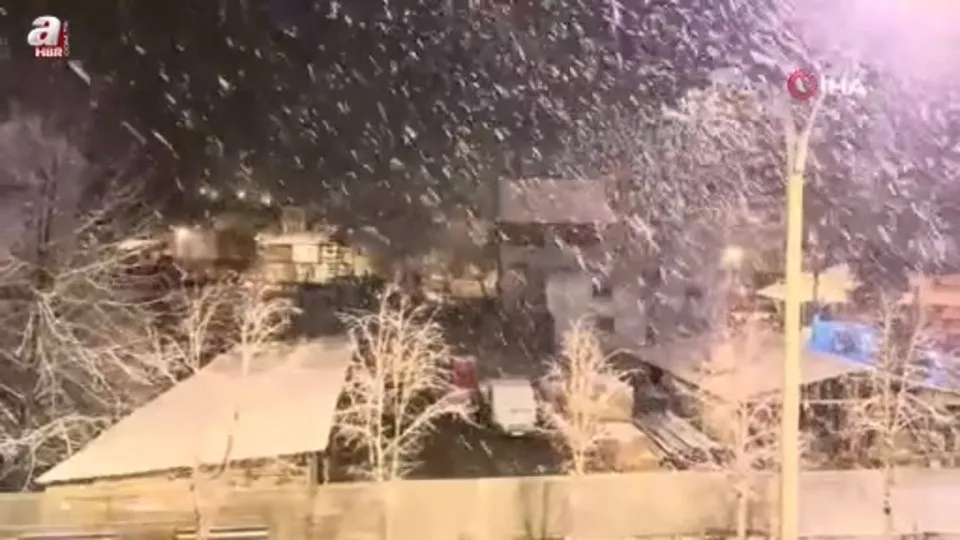Kastamonu’ya lapa lapa kar yağdı